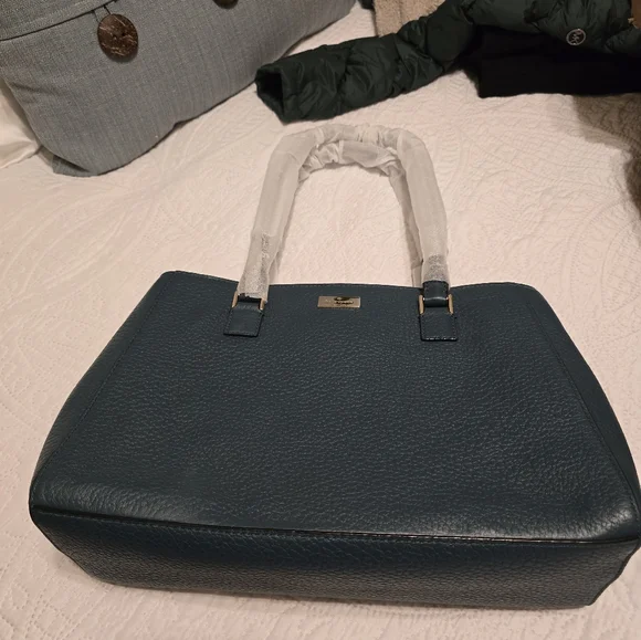 Kate Spade Phila Tote Emerforest Green NWT - Picture 6 of 12